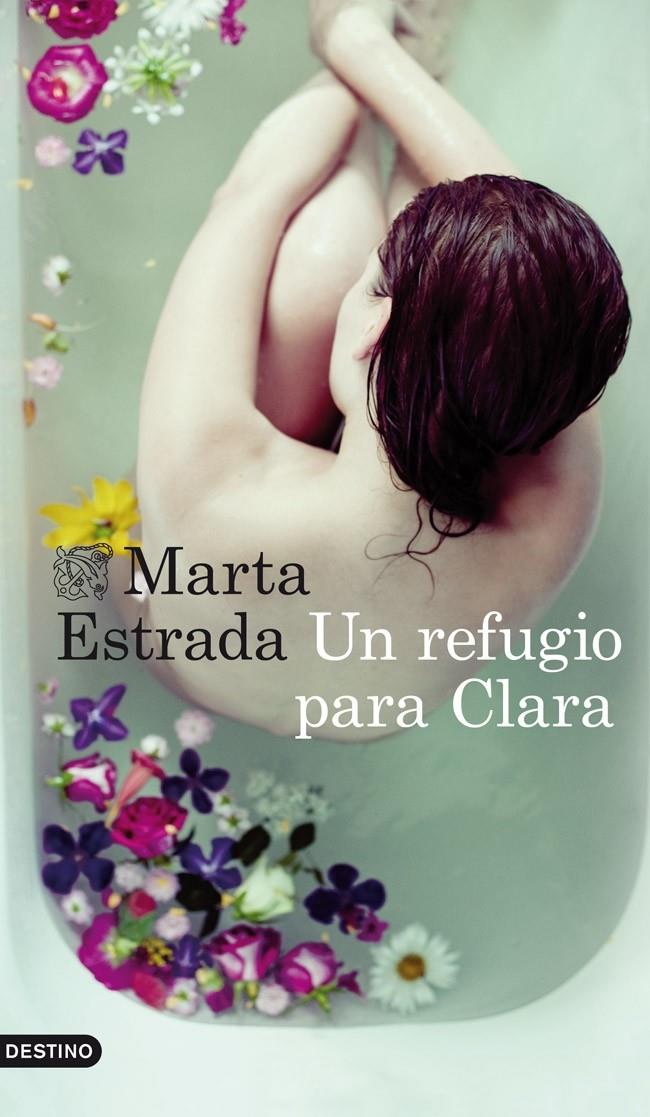 UN REFUGIO PARA CLARA | 9788423347117 | ESTRADA, MARTA | Llibreria La Font de Mimir - Llibreria online Barcelona - Comprar llibres català i castellà