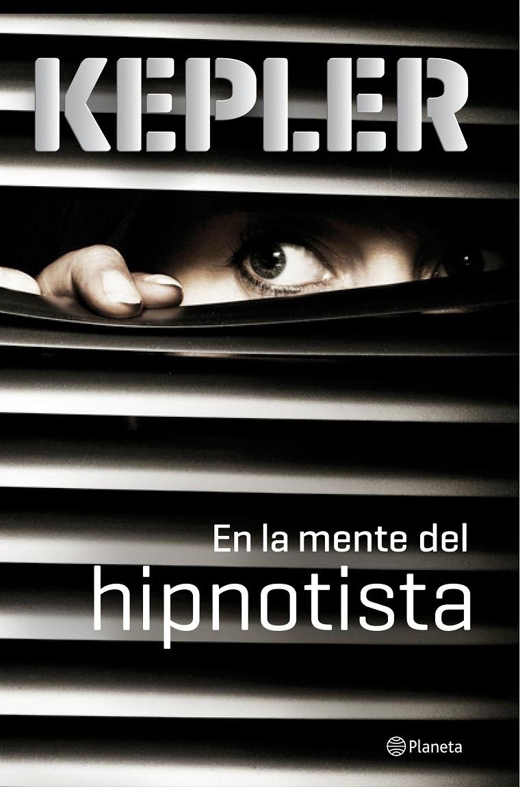 EN LA MENTE DEL HIPNOTISTA | 9788408149101 | LARS KEPLER | Llibreria La Font de Mimir - Llibreria online Barcelona - Comprar llibres català i castellà