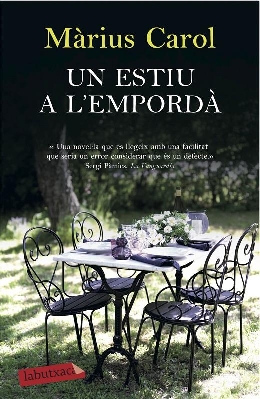 UN ESTIU A L'EMPORDÀ | 9788416334124 | MÀRIUS CAROL | Llibreria La Font de Mimir - Llibreria online Barcelona - Comprar llibres català i castellà